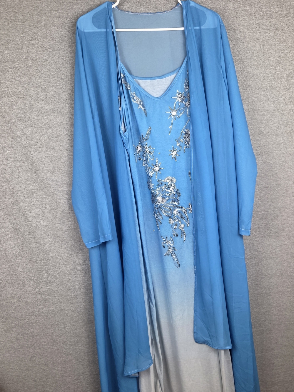 3XL Women's Light Blue White Flowered Maxi Dress With Sheer Cardigan